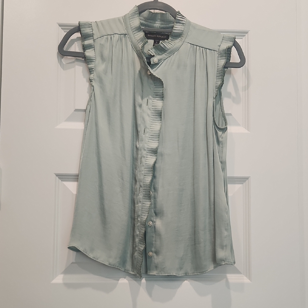 Banana Republic Soft Green Ruffle Blouse